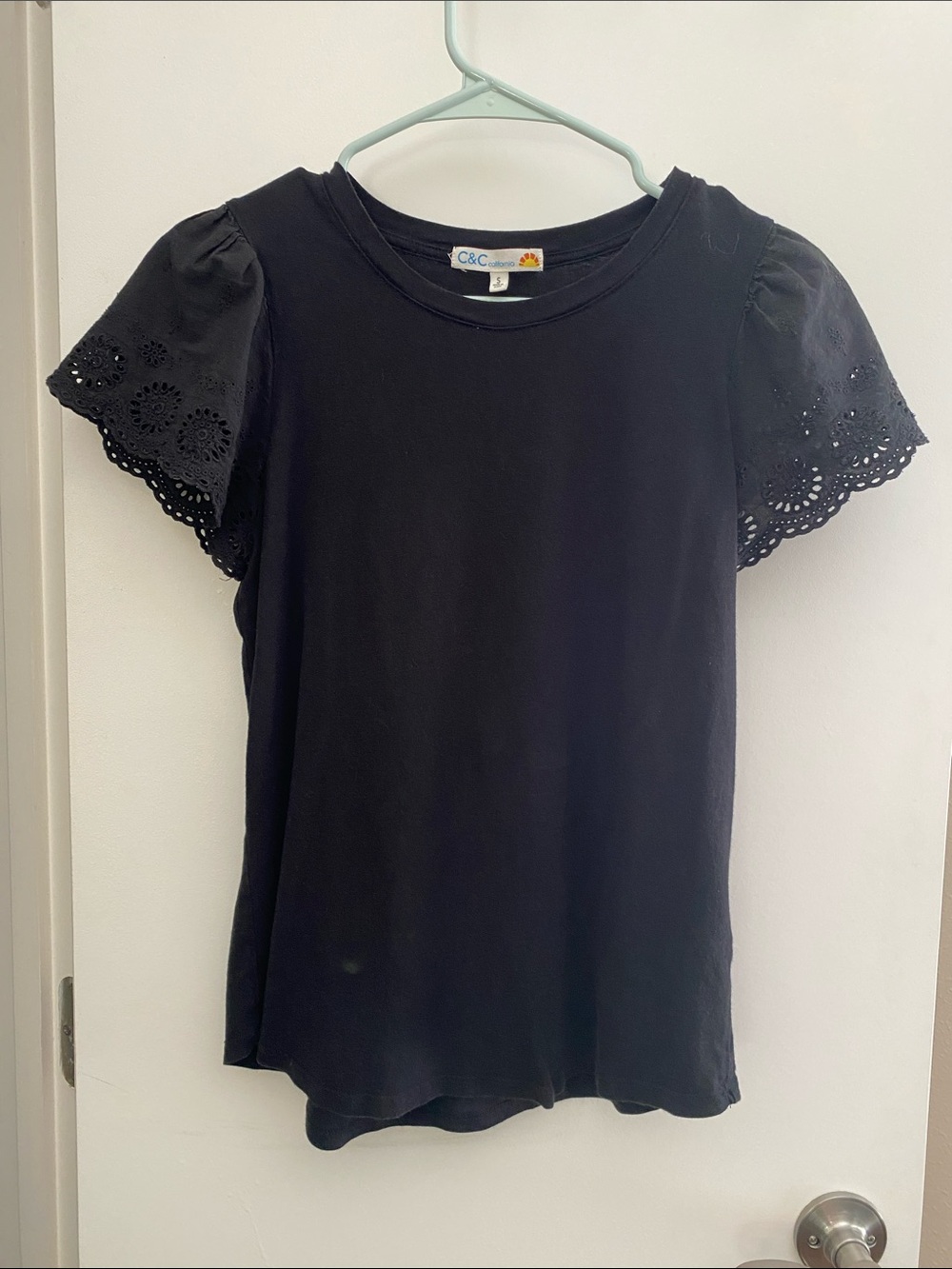 C&C California Black Eyelet Puff Sleeve Tee